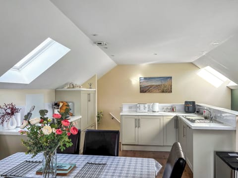 Kitchen/diner | The Barn - Glanpwlldu Holidays, Boncath