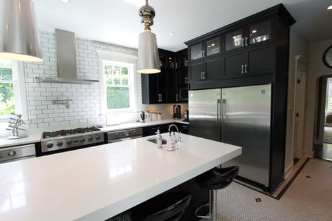 Chef’s kitchen with oversized island for gathering