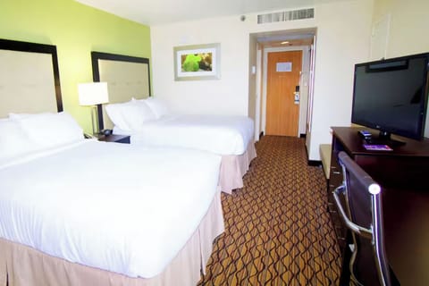 Bedroom. Interior and views may vary based on location and availability