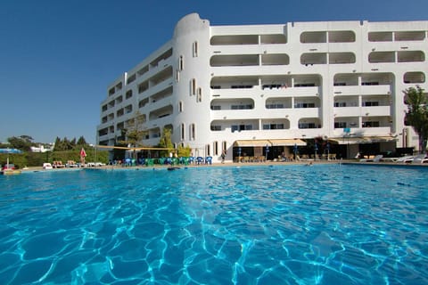 Soak up the sun by the pool at Silchoro