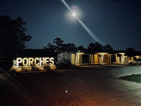 Entrance at night to the 8 cabins