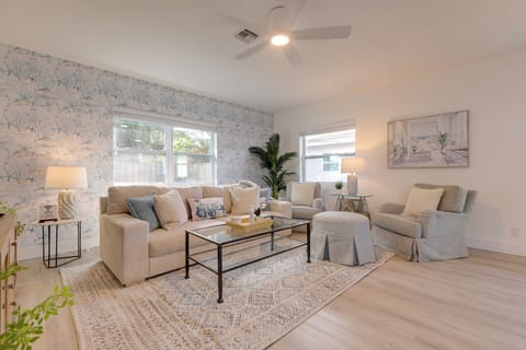 North Palm Beach Vacation Rental | 2BR | 2BA | 1 Step Required | 900 Sq Ft