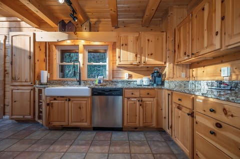 Spacious and upgraded kitchen 