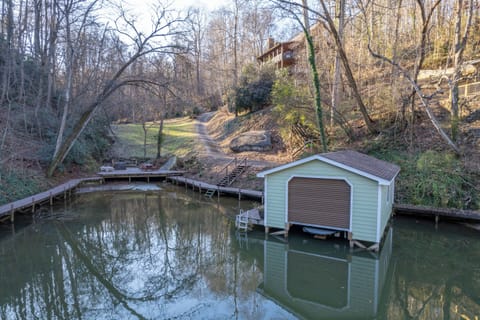 Lake front access- huge dock/ big yard/ private paved road to lake from cabin