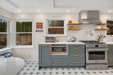 Clean lines, great lighting, and everything you need to feel at home.