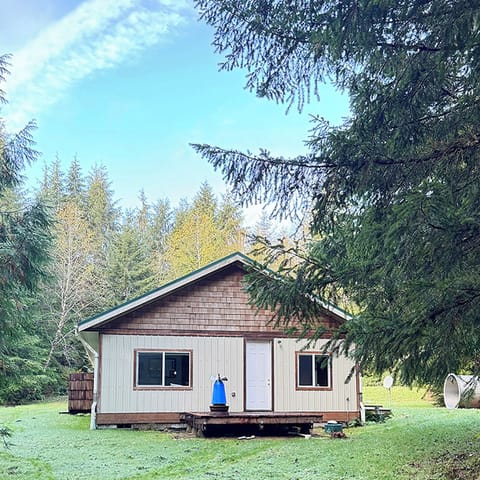 View of the east side of the house, featuring its attached deck.