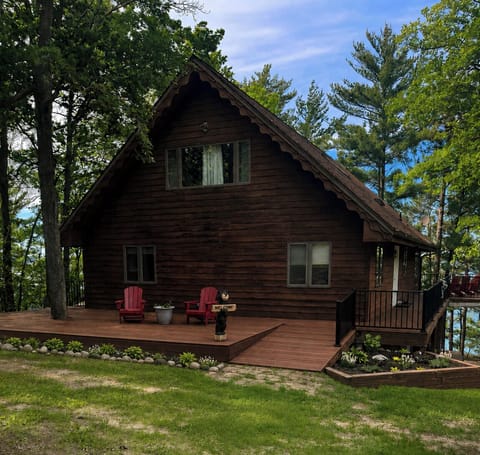 Experience the best of Minnesota lake life.