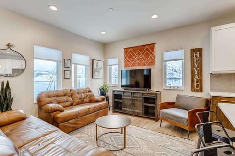 Enjoy the comfortable living room!