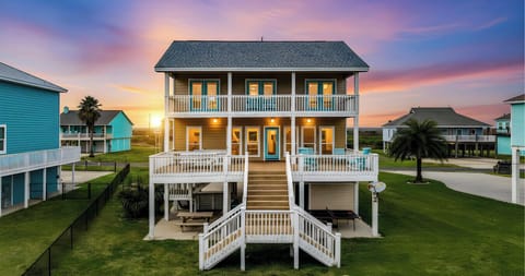 Welcome to The Lazy Laufer by BeachBox