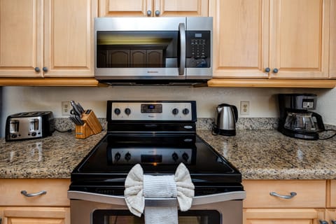 Kitchen is Perfect for all your Cooking Needs!