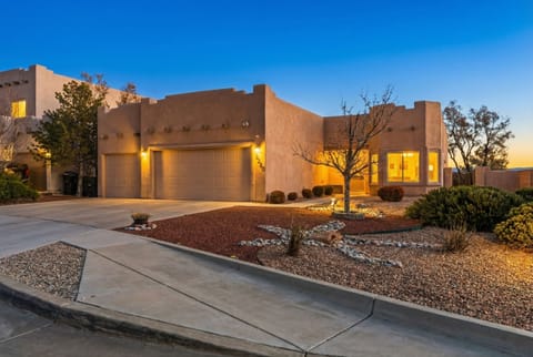Indulge in this beautiful New Mexico home located in Southwest Albuquerque House in Albuquerque