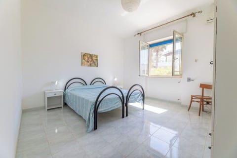 Autumn, Bedroom, Spring, Summer, Winter