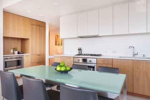 2_bedroom_level_DTLA__WEBRES_16