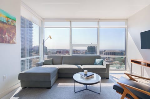 2_bedroom_level_DTLA__WEBRES_26