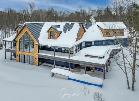 Trillium Woods - Lake Side