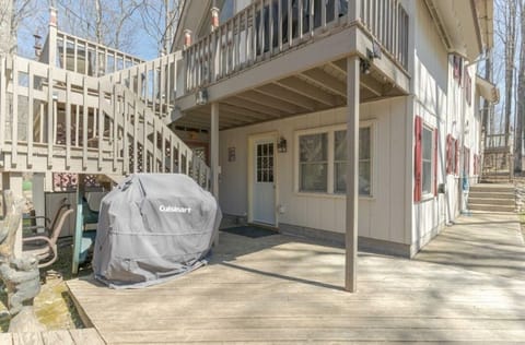 Entrance to lower level unit