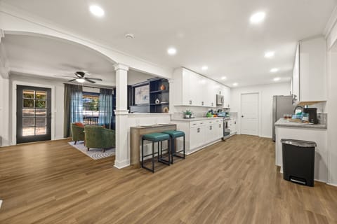 Cook just like at home in a fully stocked kitchen equipped with everything you need - including a slow cooker, blender, and all the essentials to prepare full meals. Perfect for quick breakfasts, family dinners, or longer stays that call for real living.