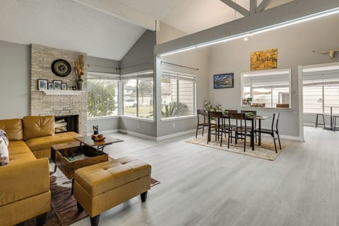 Houston Vacation Rental | 3BR | 2BA | 1,550 Sq Ft