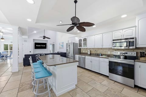 Whether you’re whipping up a gourmet feast or just brewing the perfect coffee, our fully equipped kitchen makes every meal a vacation-worthy experience.