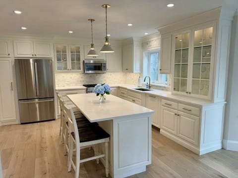 Kitchen; island to seat 4 people