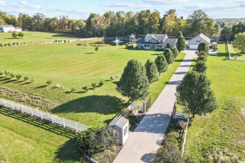 Thornville Vacation Rental | 5BR | 2.5BA | Steps Required | 4,900 Sq Ft