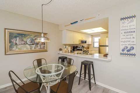 St. Augustine Beach Rentals Dining Room