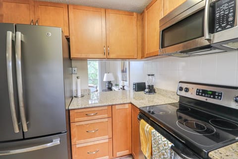 St. Augustine Beach Vacation Rental Kitchen