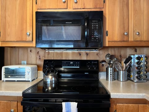 Feel free to make use of all appliances in the kitchen.