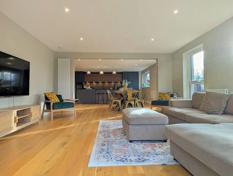 The Swallows | Luxury Countryside Retreat House in Forest of Dean