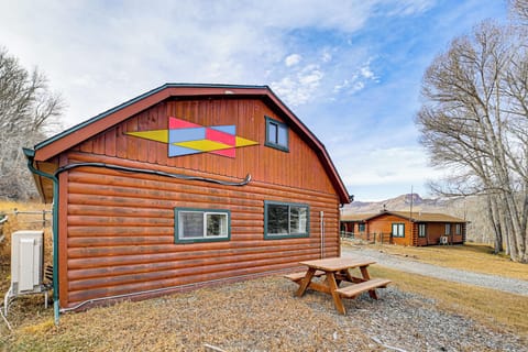 Cody Vacation Rental | 1BR | 1BA | 520 Sq Ft | 1 Step to Enter
