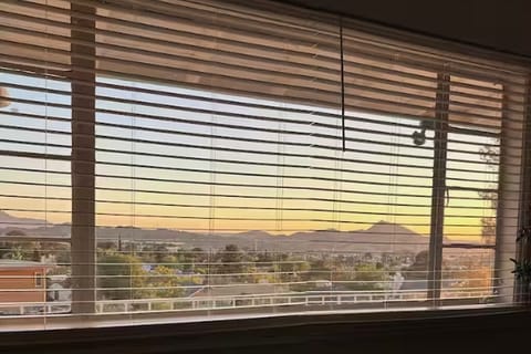 Lux Mountainside City-View Kern Place Bespoke Home House in El Paso