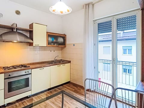 Shrub, Residential Area, Home, Estate, Garden, Lawn, Landscaping, Yard, Mansion, Villa