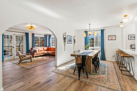 Sunshine Ridge Dinning Room and Living Room