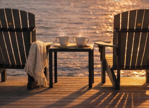Morning coffee, river breeze, and front-row seats to the Caloosahatchee. ☕