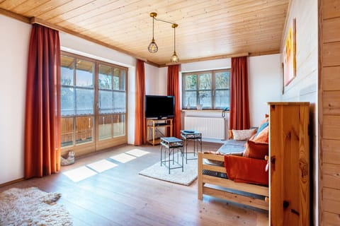 Apartment 'Gassner' with Balcony and Wi-Fi Apartment in Salzburgerland