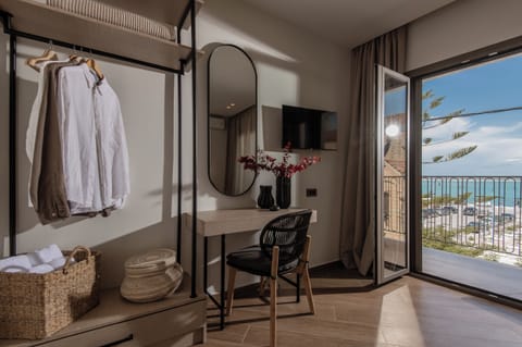 Astarte Villas - St.Dionisios Sea View Apartment