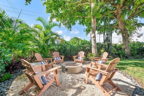 Sea La Vie Fire Pit