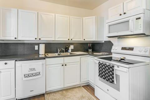 Kitchen | Unit 1 | 1st Floor