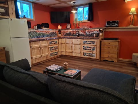 cabin-esque kitchen nook