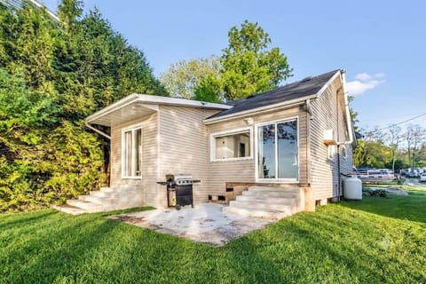 Cottage9 exteriorview1