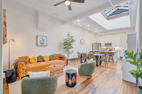 Large, open concept living space that's perfect for cooking, dining, and relaxing with your group.