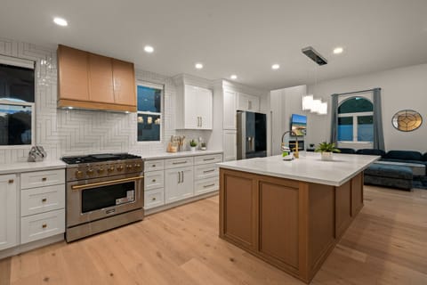 Fully equipped for cooking and entertaining