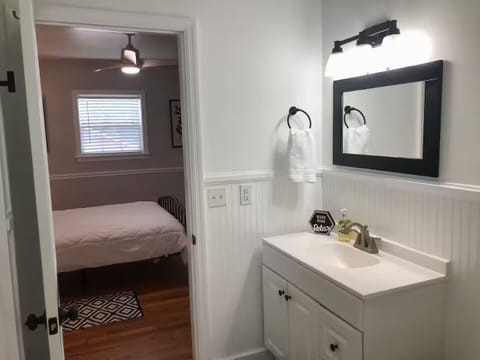 Clairely Meant for You! Apartment in Thomasville