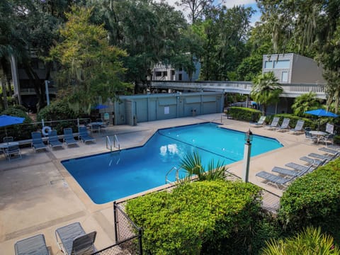 Pool located near Cordillo Entrance!