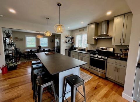 Gas range, griddle, island seating