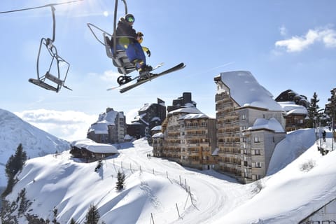 Snow and ski sports