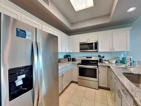 Fully Equipped Kitchen with Stainless Steel Appliances