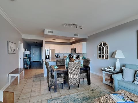 Dining Area - Table for Four