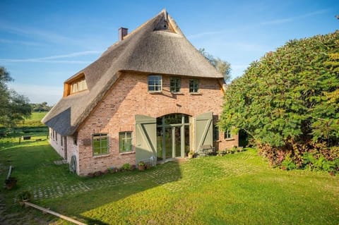 Land Haus 
