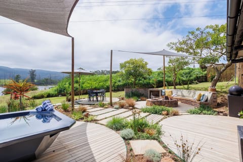 Exclusive Couples Hideaway • Designer Cabin • Hot Tub • Play Room • Views Cabin in Western Cape